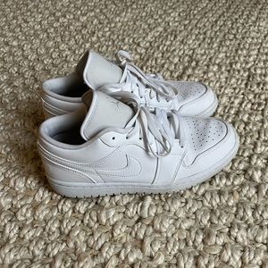 Jordan 1 Low White Sneaker